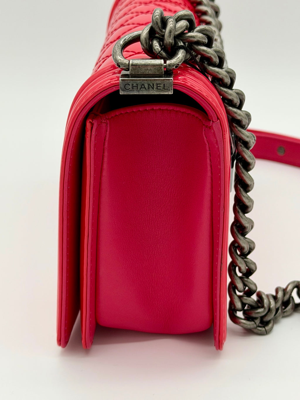 Chanel Boy Bag Medium – Hot Pink Patent Leather with Ruthenium Hardware (Series 17)