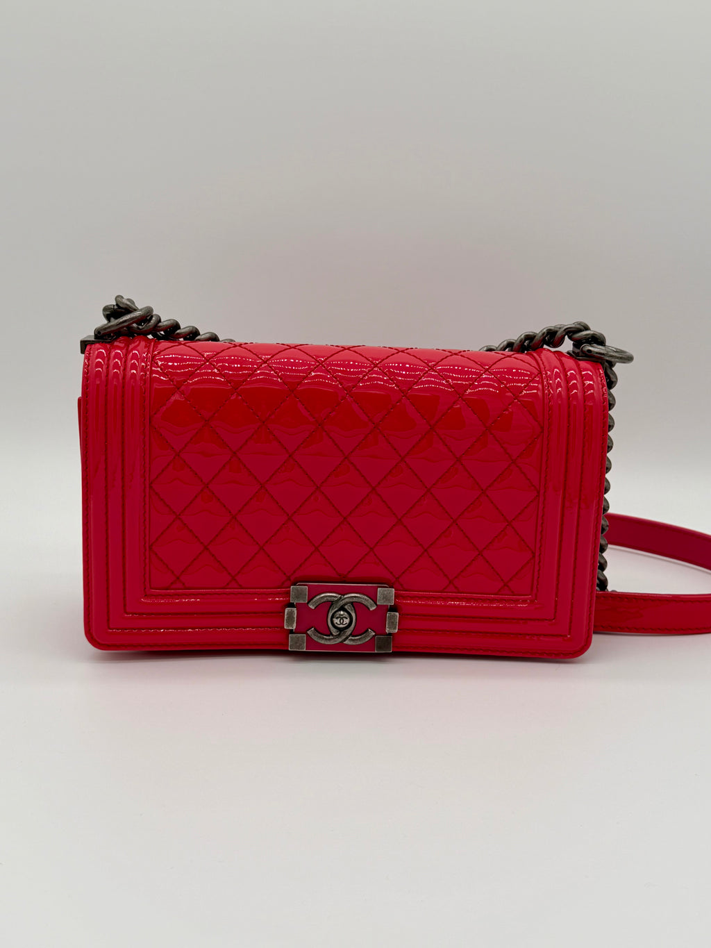 Chanel Boy Bag Medium – Hot Pink Patent Leather with Ruthenium Hardware (Series 17)